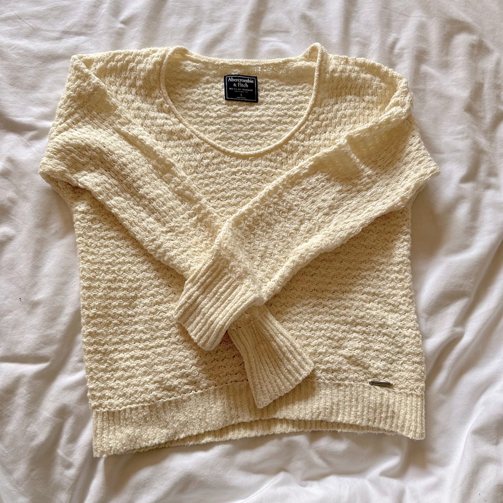 A&F cream sweater